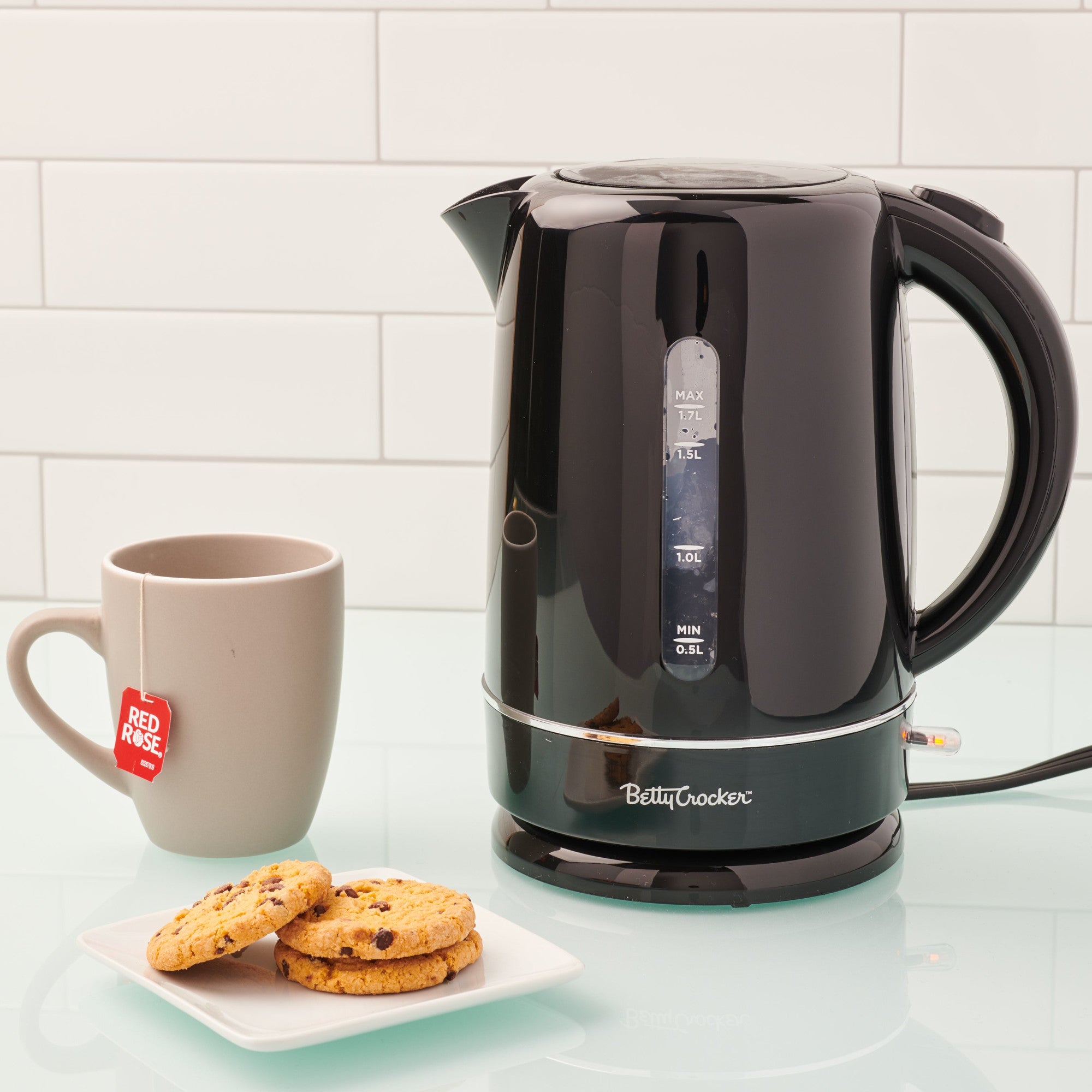 Betty Crocker 360 Jug Kettle, Black,