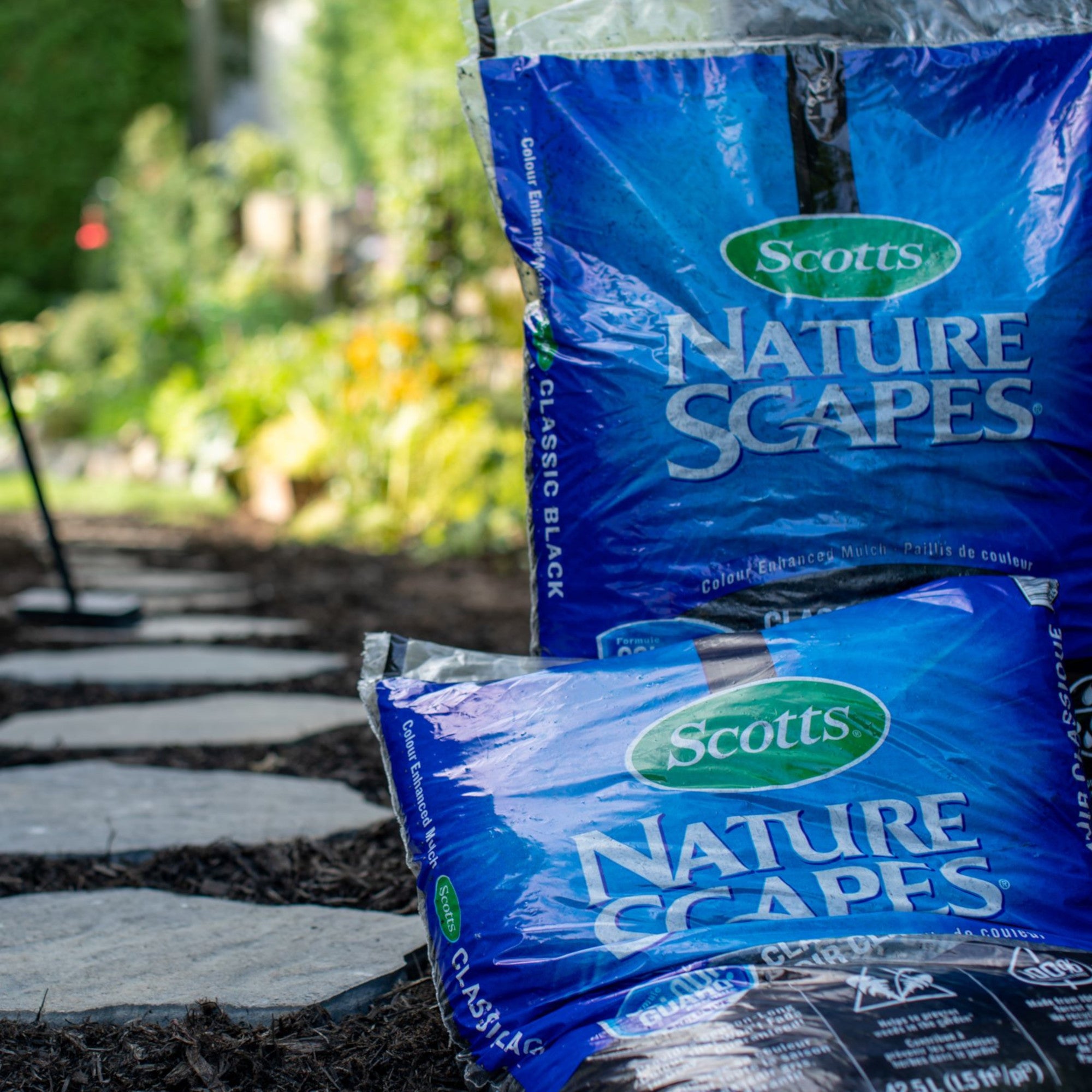 Scotts Nature Scapes Classic Black Mulch, 42.5L Giant Tiger