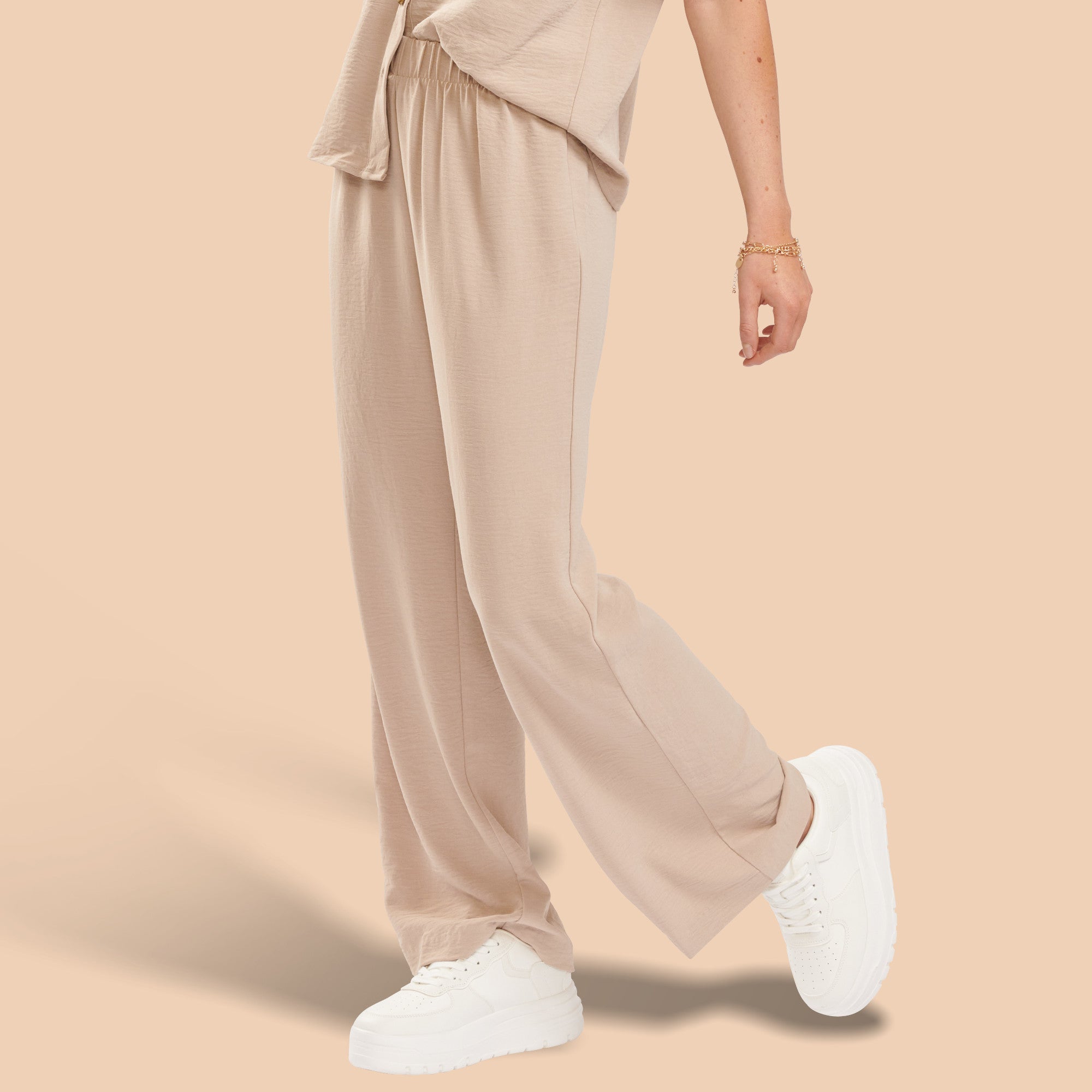 lily Women's Solid Air Flow Pants Giant Tiger