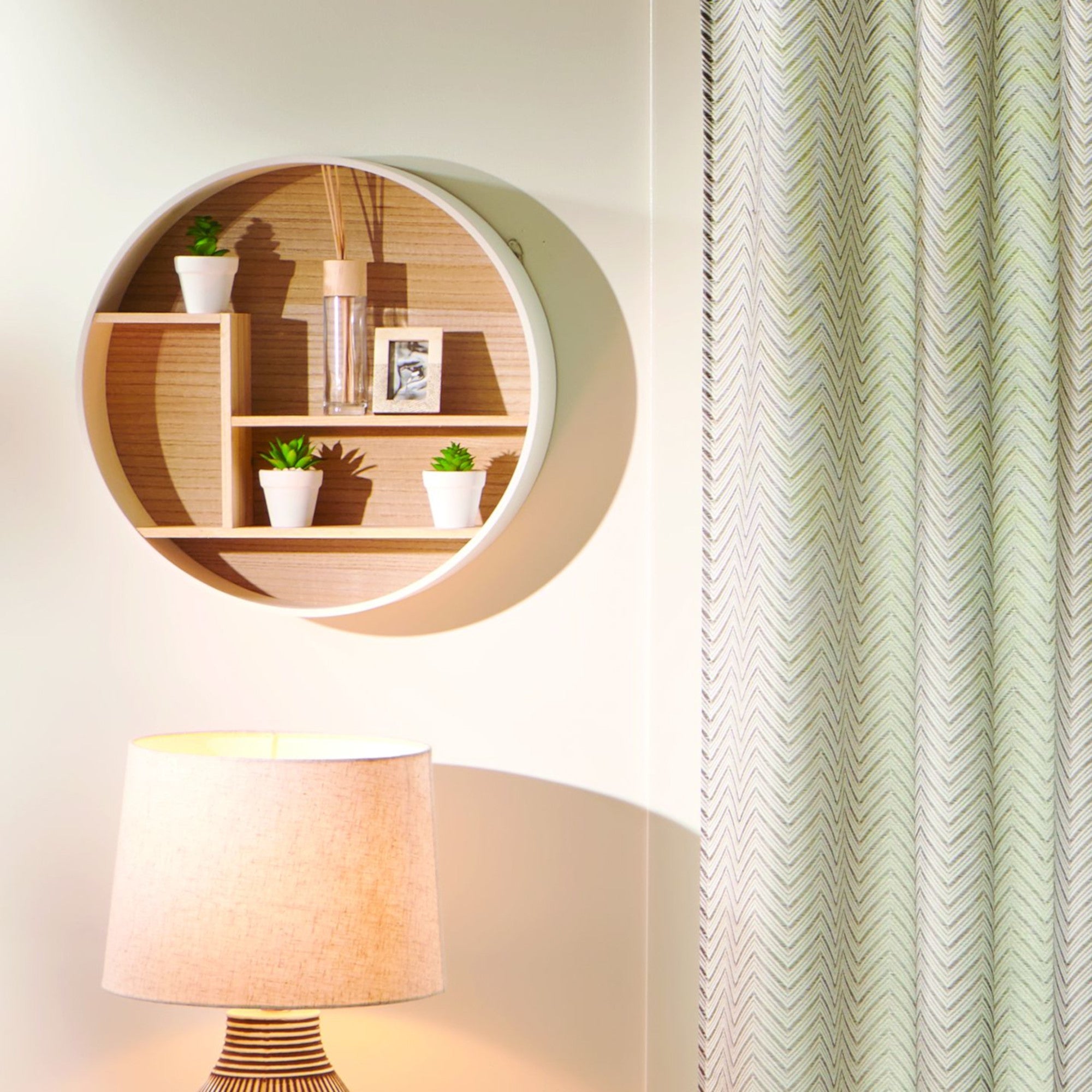 Debbie Travis® Round Wall Shelf Giant Tiger