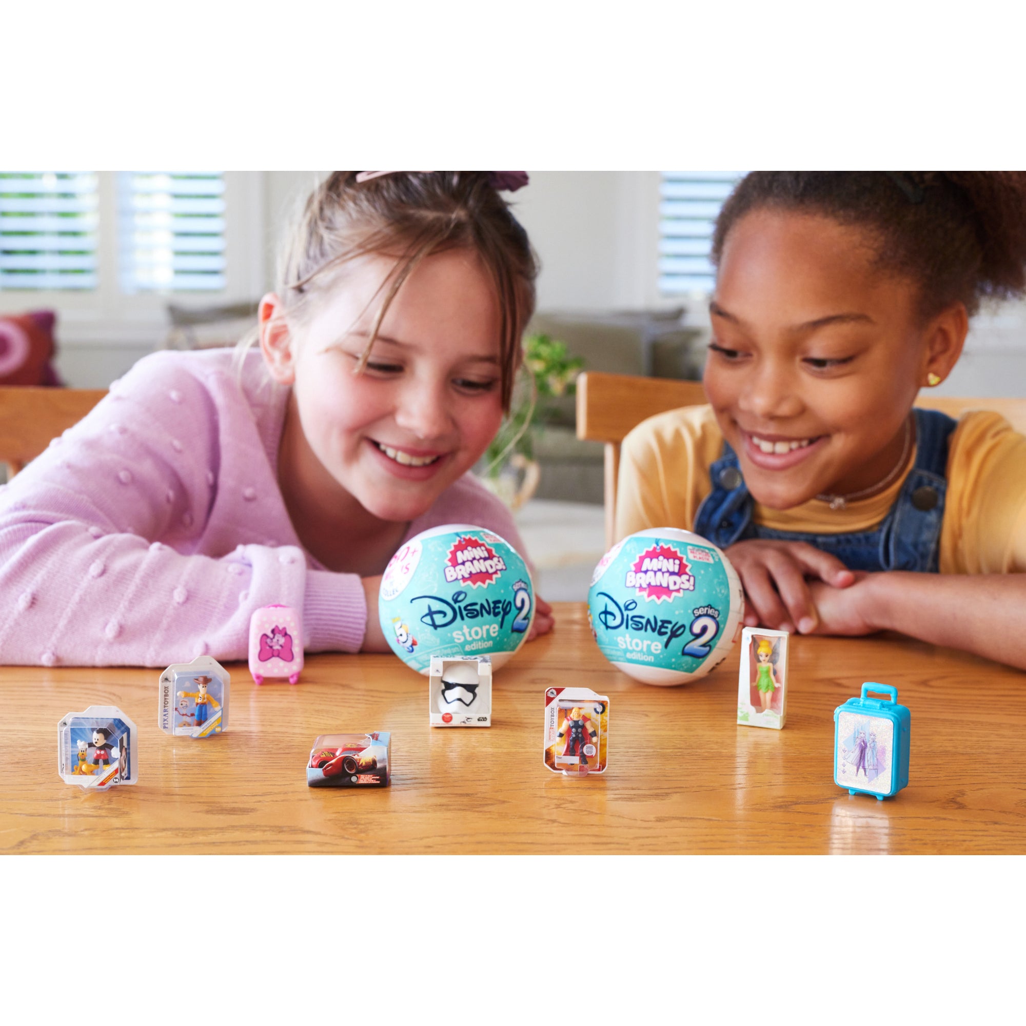 Mini Brands Disney Store Edition Series 2 Giant Tiger