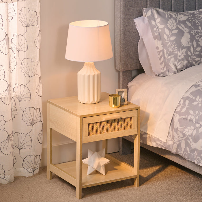 Table de chevet en rotin HomeStyles, 16 po x 16 po x 19 po