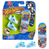 Planche digitale avec chaussures Hot Wheels, assortie