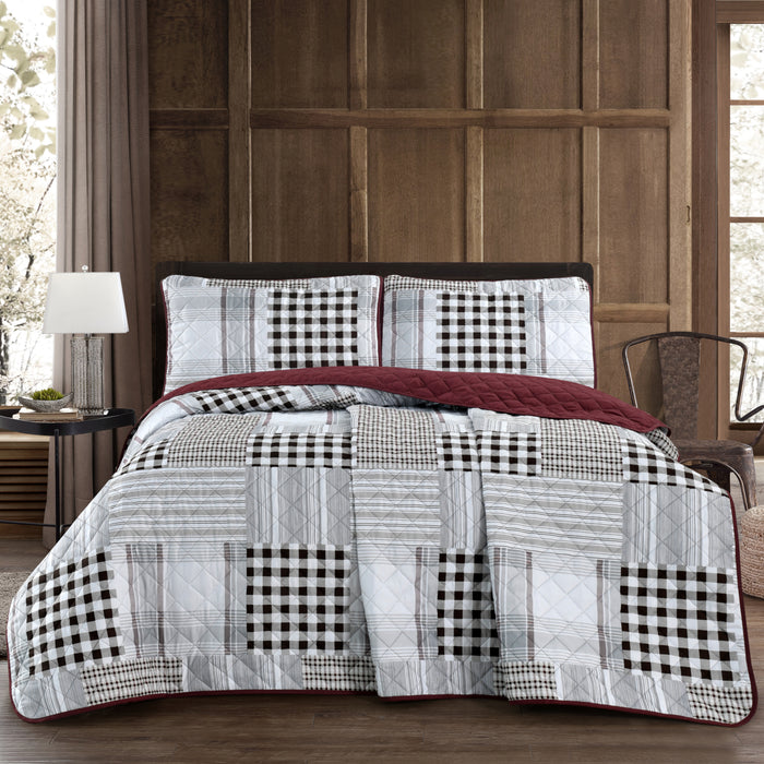 Coleman Reversible Quilt Set, King, 3 Piece