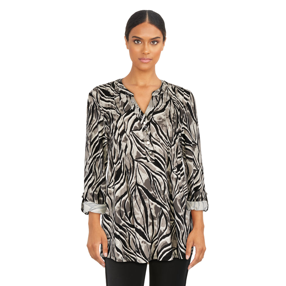 lily morgan Women's V-Neck Pleated Top – Giant Tiger