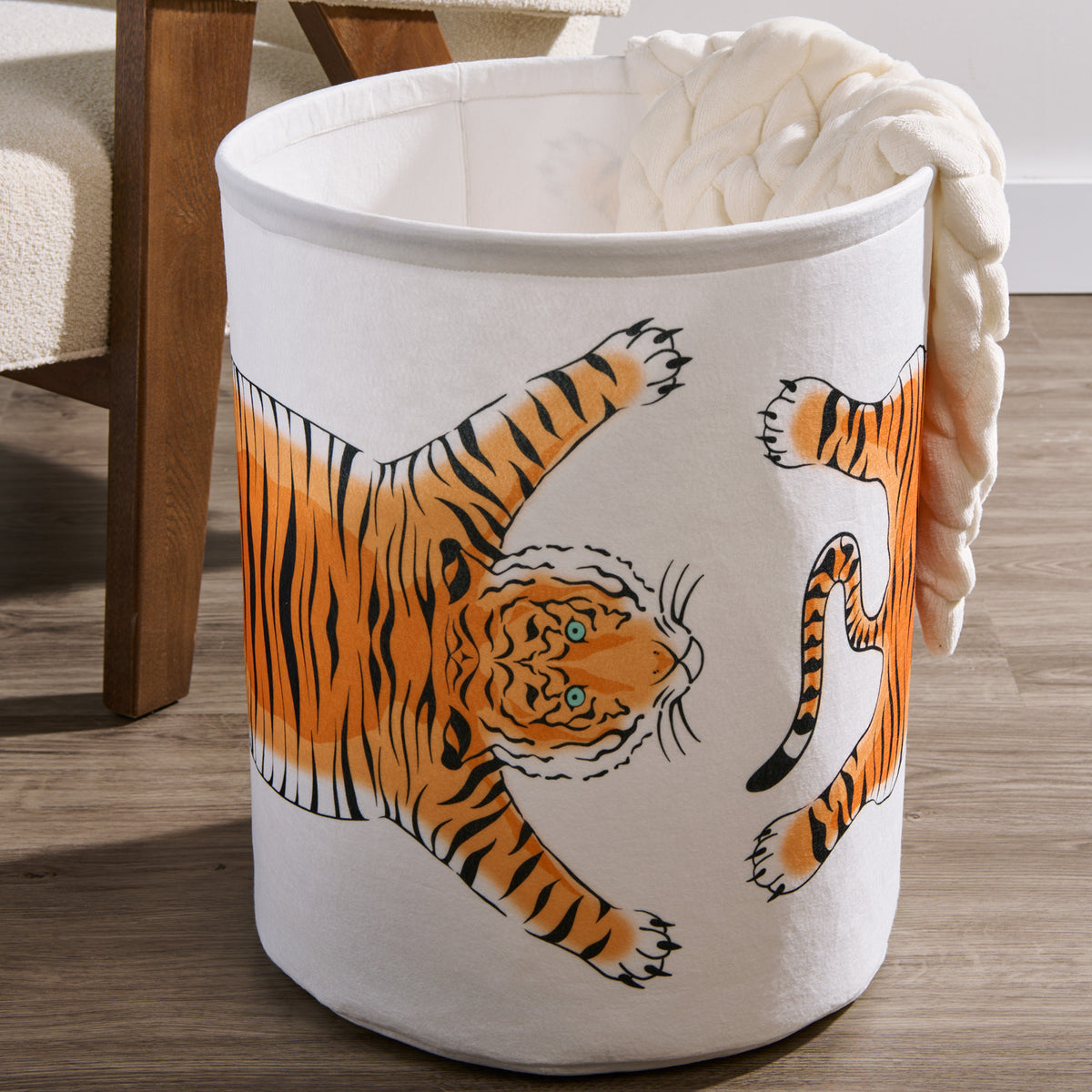 HomeStyles Decorative Tiger Storage, 16.5-in x 20-in. – Giant Tiger
