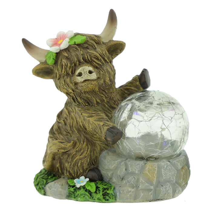 HomeStyles Highland Cow Solar Ball, 5-in x 3.5-in x 5.5-in.