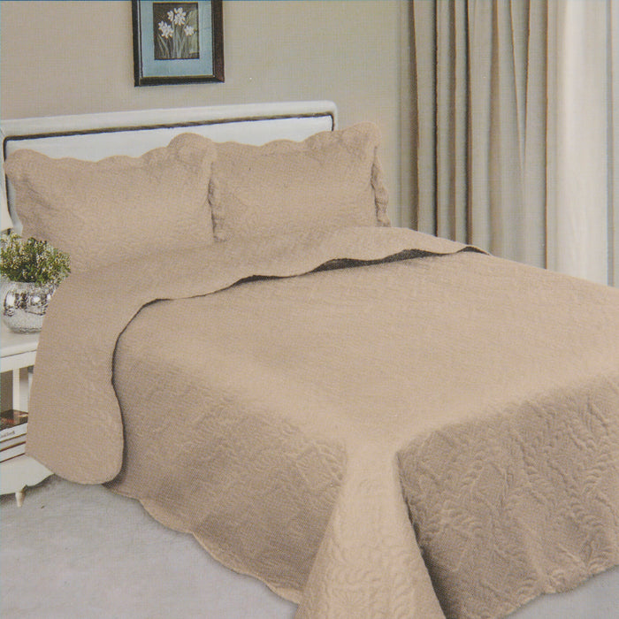 Scalloped Quilt Set, Queen, 3 Piece
