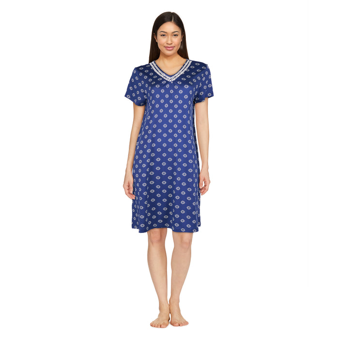 Chemise de nuit à manches courtes et à col en V Carisma pour femmes