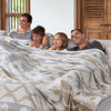 Couverture pour la famille en flanelle Coleman, 96 po x 96 po