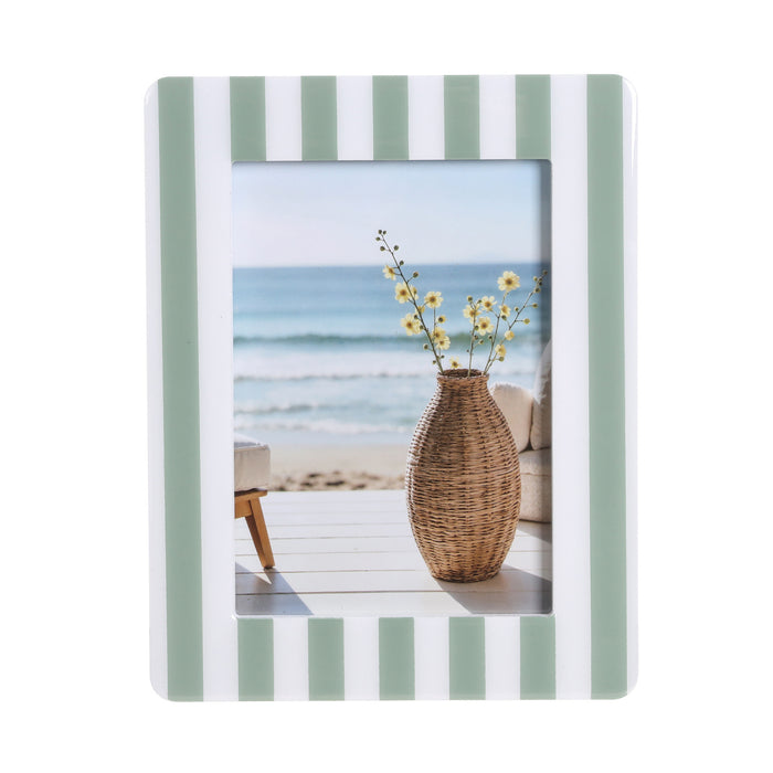 Cadre rayé en résine pour photo 5 po x 7 po HomeStyles, 7 po x 9 po