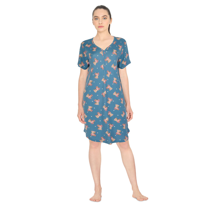 Chemise de nuit côtelée et boutonnée tombant sous la taille Carisma pour femmes