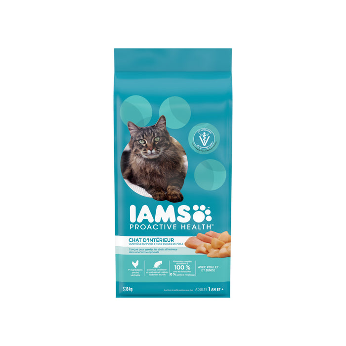 Nourriture sèche pour chats adultes IAMS PROACTIVE HEALTH Chat d’intérieur Contrôle du poids et des boules de poils avec poulet et dinde, sac de 3,18 kg