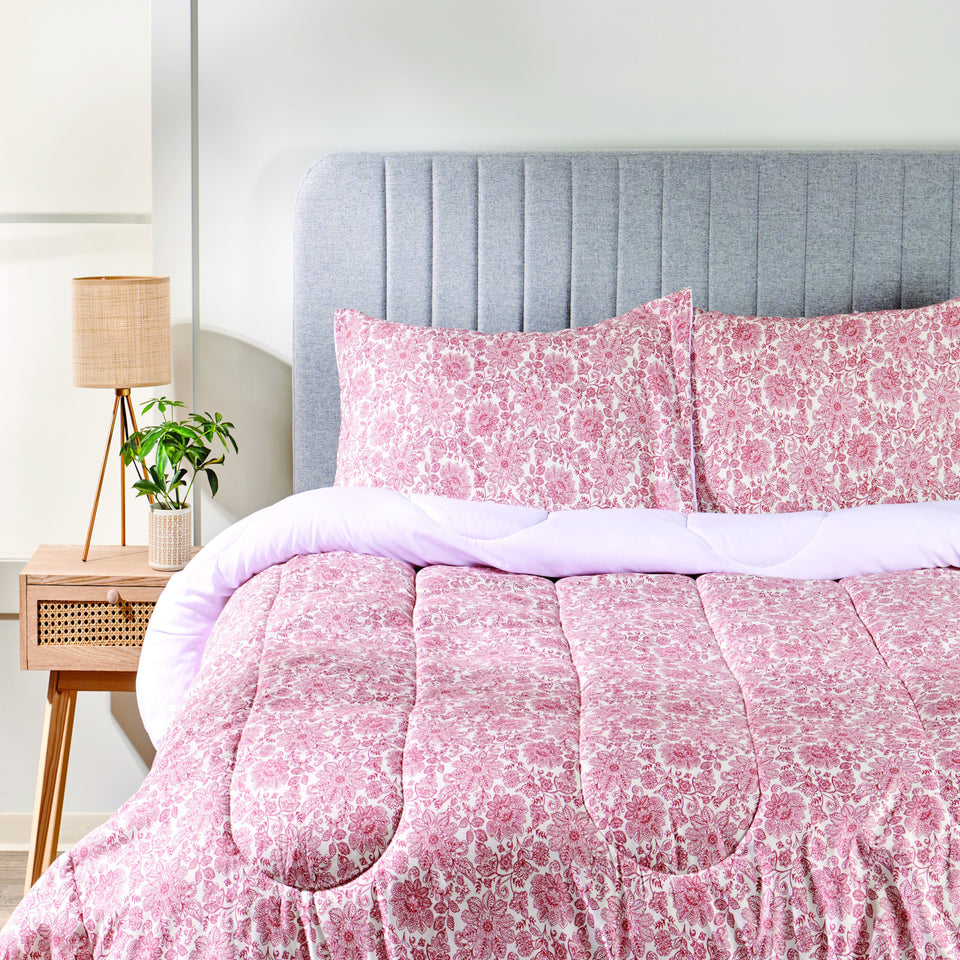 Debbie Travis® Comforter Set, Double/Queen, 3Piece Giant Tiger