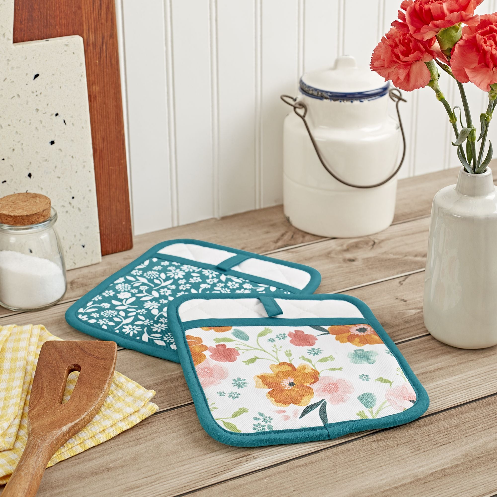 Dolly Parton Kitchen Linen Set, 6Piece Giant Tiger